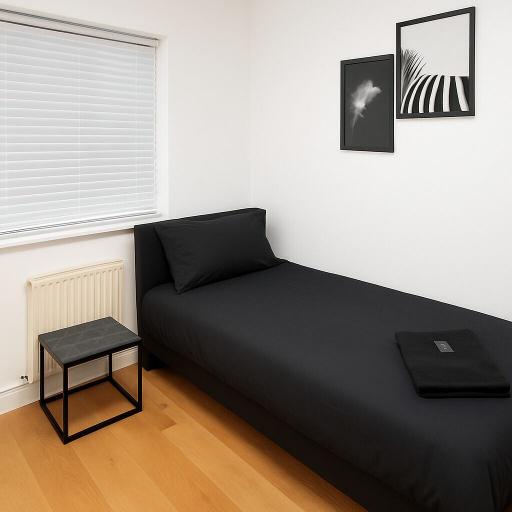 Room 3, Prime 4BR Reading House & Free Parking, Reading