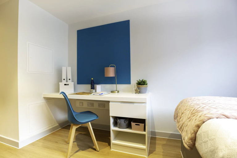 Room 3, Student Only Market Quarter, Bristol