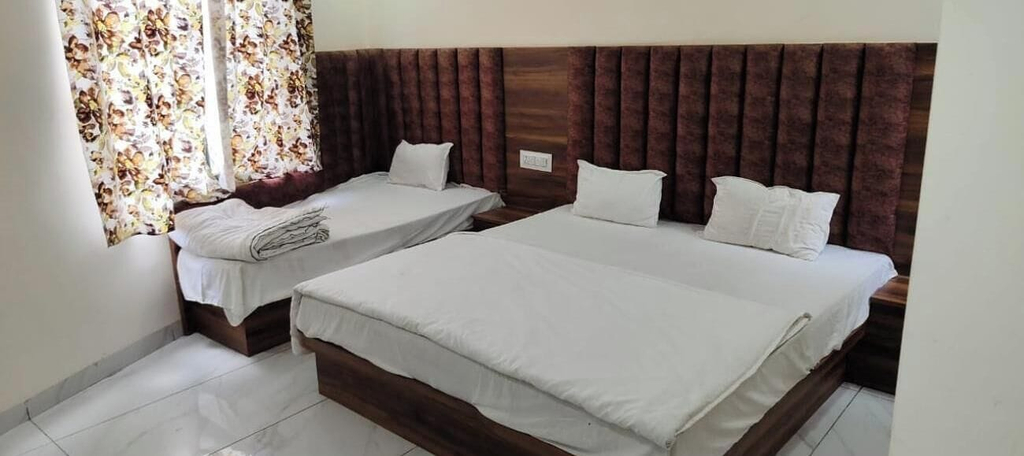 Room 2, Hotel Sita Shree, Ujjain