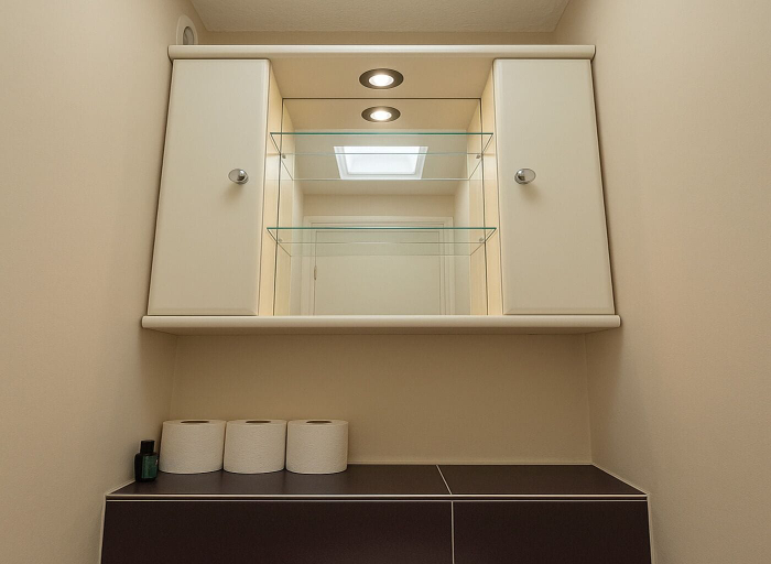 Bathroom 2, Elegant 2 Bedroom Apartment in Battersea, London
