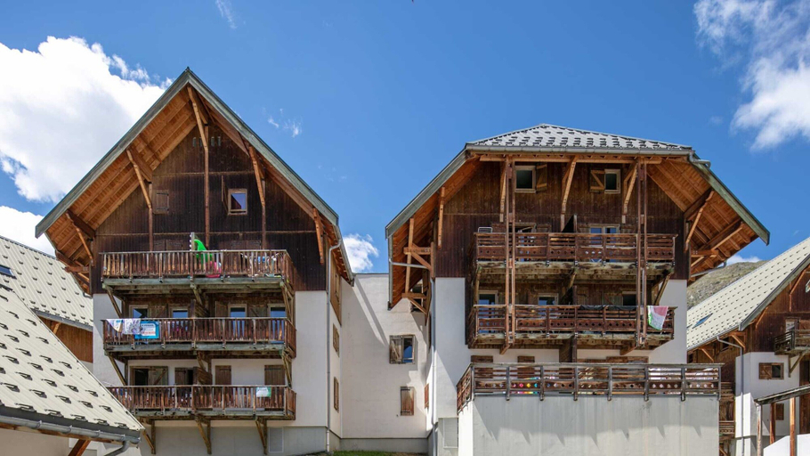 Exterior 2, Cozy Alpine Apartment With Pool, Savoie