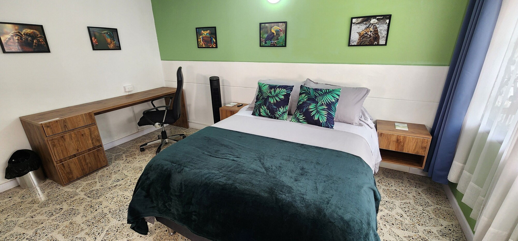 Room 2, Casa de las Palmas, Medellín