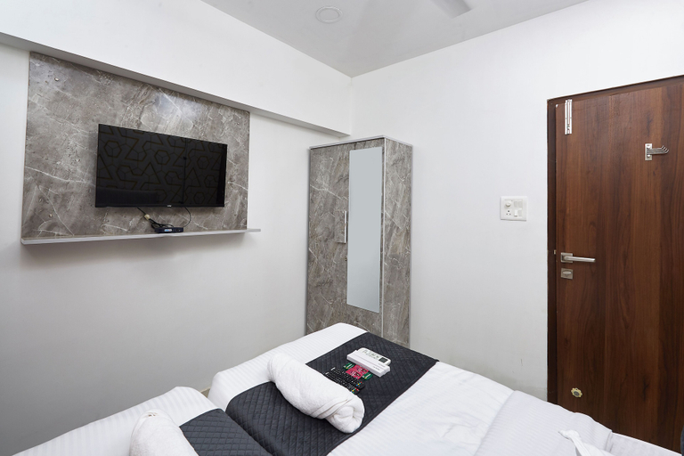 Room 3, Astha Powai Service Apartments, Mumbai Suburban
