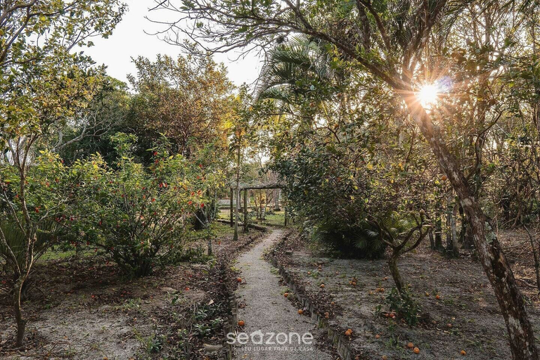 Property grounds 2, Quiet Site 2.7 km From the Beach of Rosa Stg2085, Garopaba