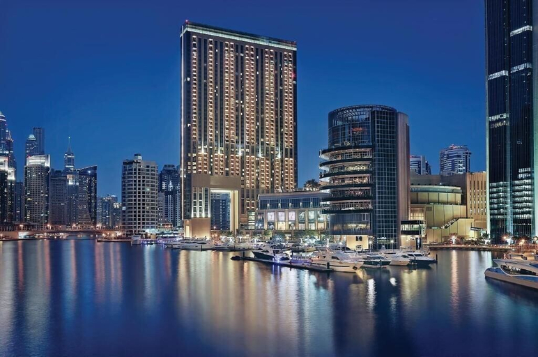 Marina 4, Emaar Residences with Direct Access to Marina Mall, Dubai
