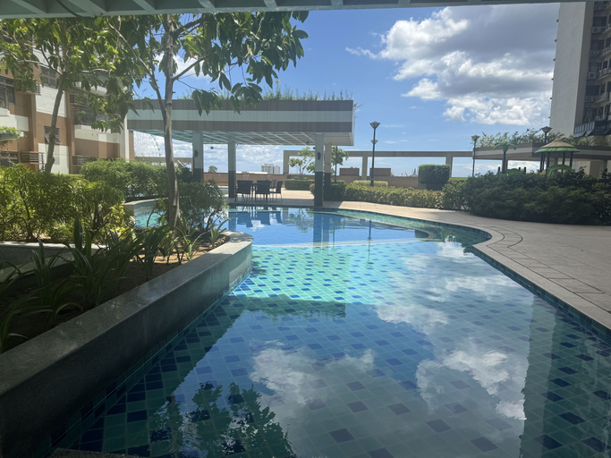 Pool 3, Levi & Moon's Chill with beautiful view, Pasay City