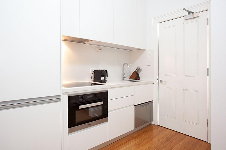 Others 5, Chic and Characterful Studio Apartment, Sydney