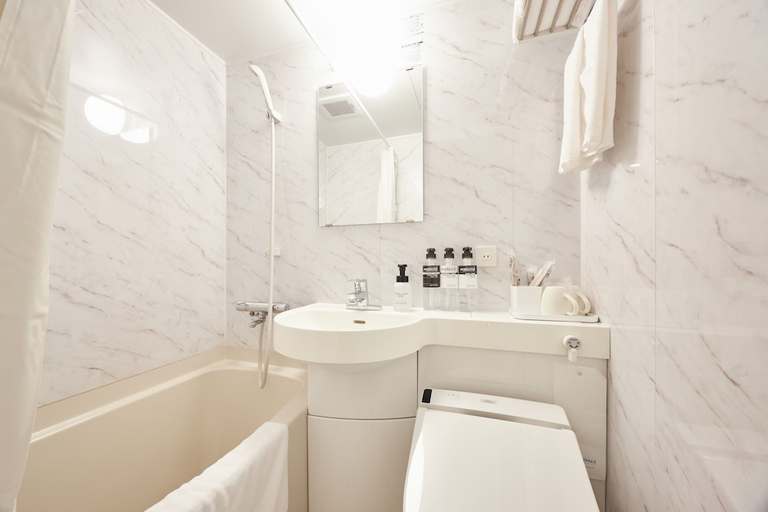 Bathroom 4, Waka asakusa wagokoro hotel, Taitō