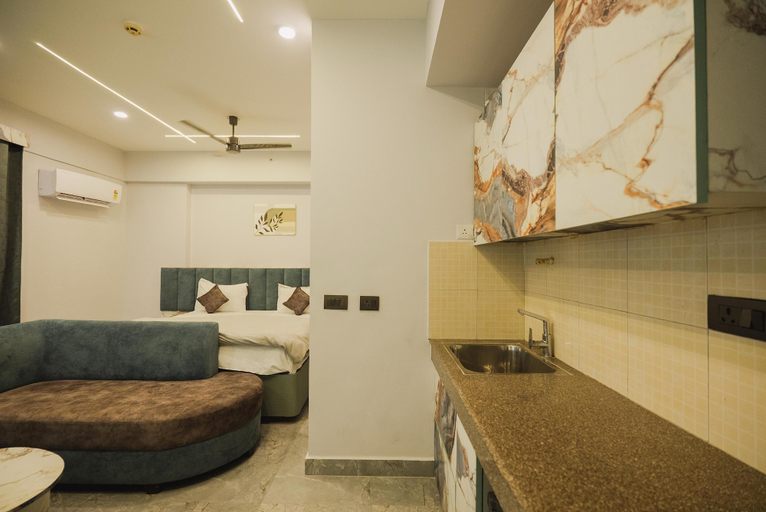 Room 3, Paradise Inn Vibhuti Khand Gomti Nagar, Lucknow