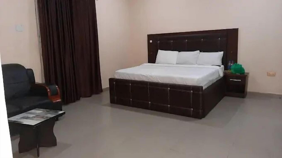 Room 5, THE RESIDENCES, Bwari