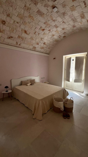 Room 5, Villa Itriò, Taranto