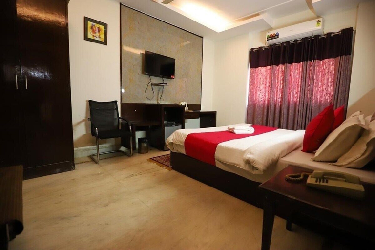 Room 2, The Hotel Shaurya By Vagmi Hospitality, Gurgaon