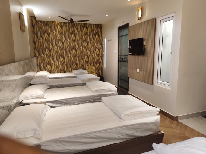 Room 3, Giri Comfort, Tiruvannamalai