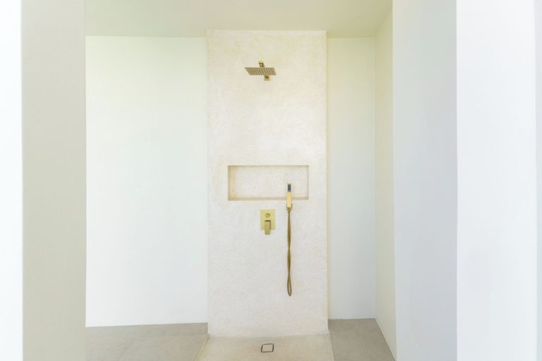 Bathroom shower, Villa Nokanhui by Pertama Stay, Badung