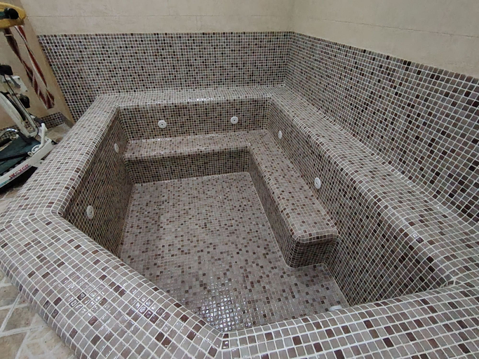 Bathroom 3, Minorai Kalon Hotel, Buxoro