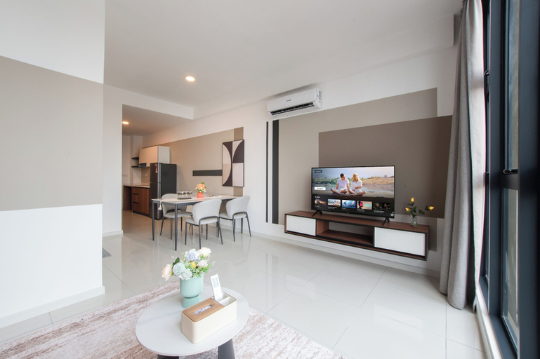 Living area 3, Majestic by Avery &10 mins to Twin Tower, Kuala Lumpur