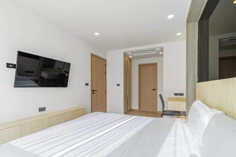 Room 2, 1BR Prime Spot Pool&Gym Near Beach C231, Pulau Phuket