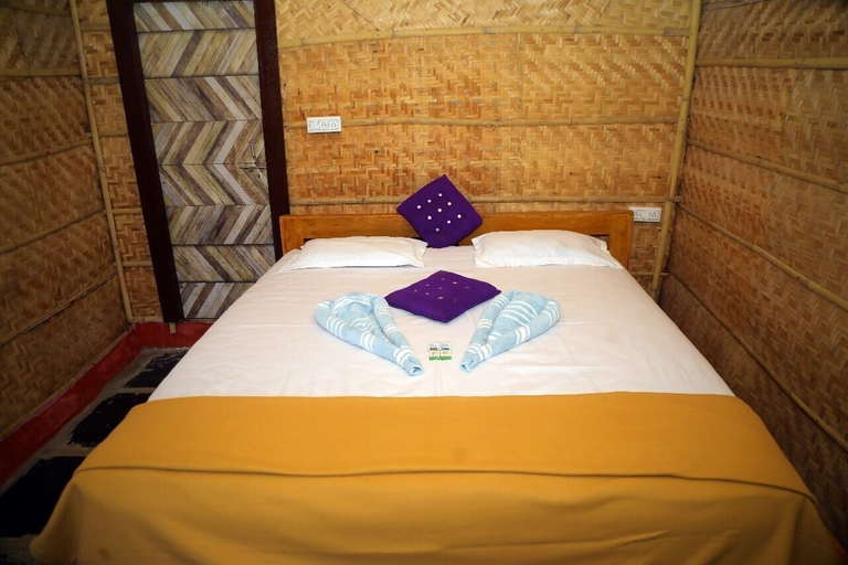 Room 3, Shanthi Dhama Resort, Koppal