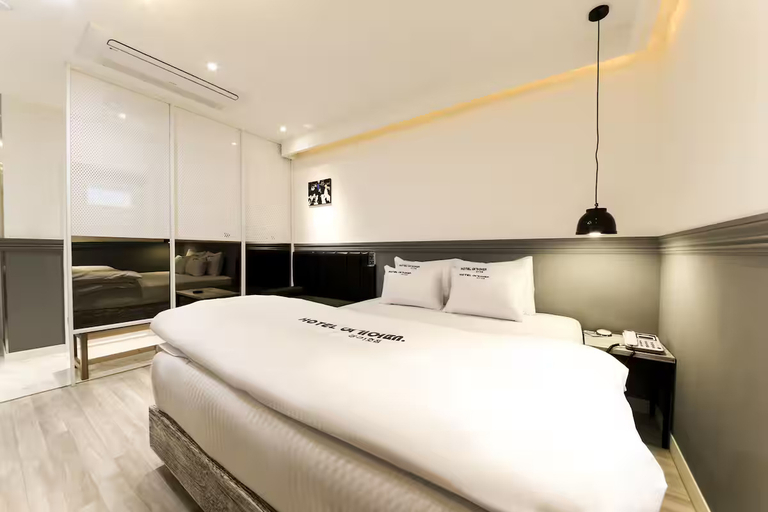 Bedroom 4, Hotel Yeogieutte Dongdaegu, Buk