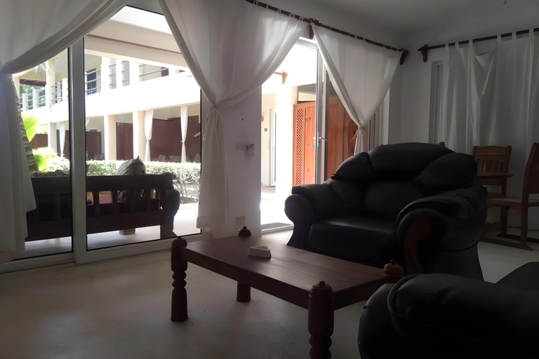 Public Area 3, Le Pleiadi, Malindi