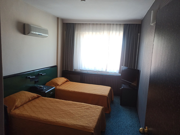 Bedroom 4, HOTEL GRAND YILMAZ, Merkez