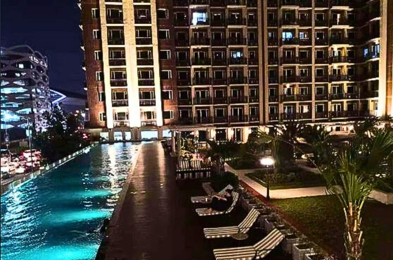 Infinity pool 4, Stay Beside Mall of Asia Walk & Explore, Parañaque