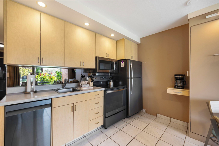 Private kitchen 3, Kuleana Club - 306, Maui
