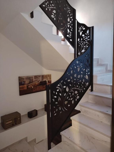 Handrails in stairways, CASAS DEL BARRANCO DE LA HOZ, Guadalajara
