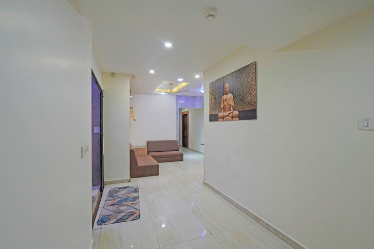 Lobby 3, Fabhotel Rajtilak, Ahmadabad