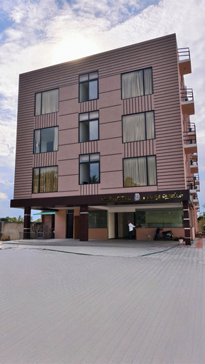 Exterior 3, 6 Face By AMR, Salem