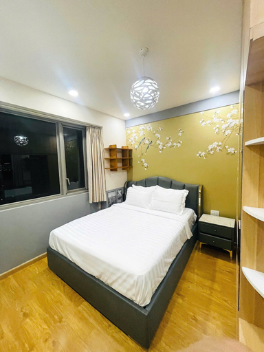 Room 4, Happy Residence, District 7