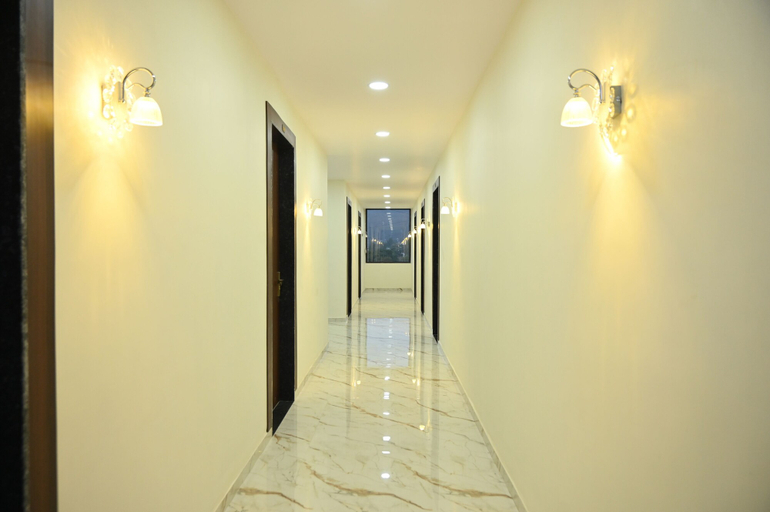 Lobby 4, Hotel Vanvira, Pune