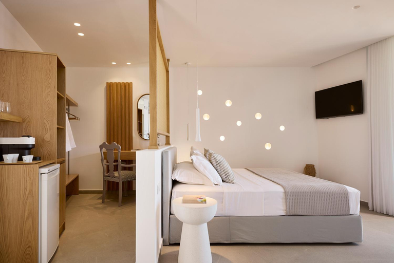Bedroom 4, Orias Luxury Suites Kythnos, South Aegean