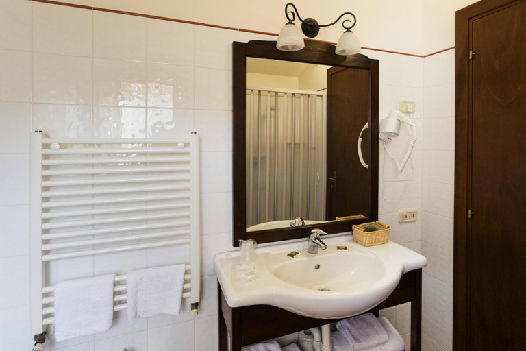 Bathroom, Apartment in Residence Borgo Magliano, in Magliano, Grosseto