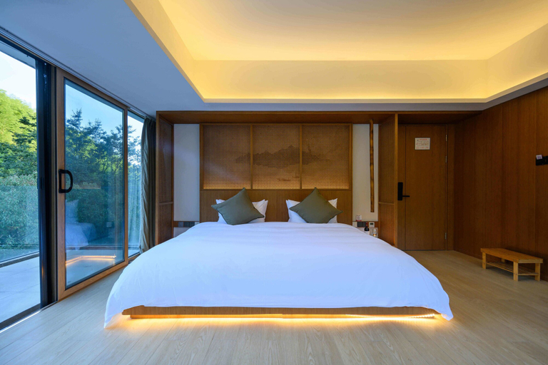Room 3, Moganshan Binlincheng Designer Homestay, Huzhou