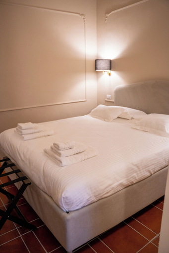 Bedroom 4, CASA ALMIKA PRINCIPE AMEDEO, Bari