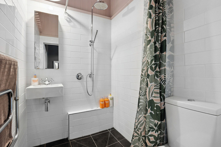 Bathroom 3, Villa on Rattray, Dunedin