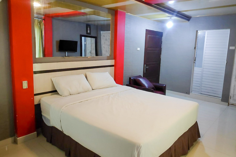 Bedroom 1, Summarend Hotel RedPartner, South Nias
