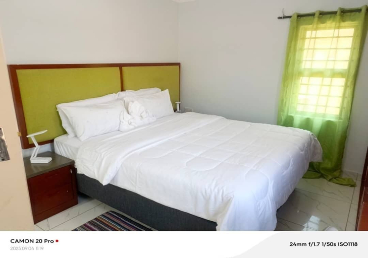 Room 3, Raneziah Guesthouse, Chobe