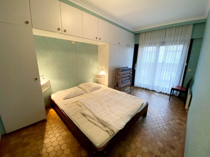 Bedroom 2, Apartment in Nieuwpoort by the Beach, West-Vlaanderen