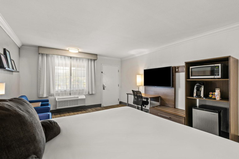 Bedroom 3, Signature Temecula, Riverside