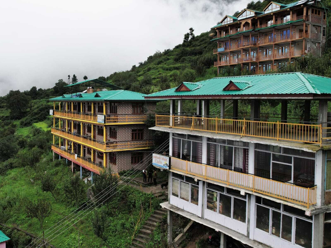Front of property 2, Pahadi Bliss Hotel Hostel Tosh, Kullu