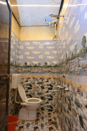 Bathroom 5, Sawaria Residency, Varanasi