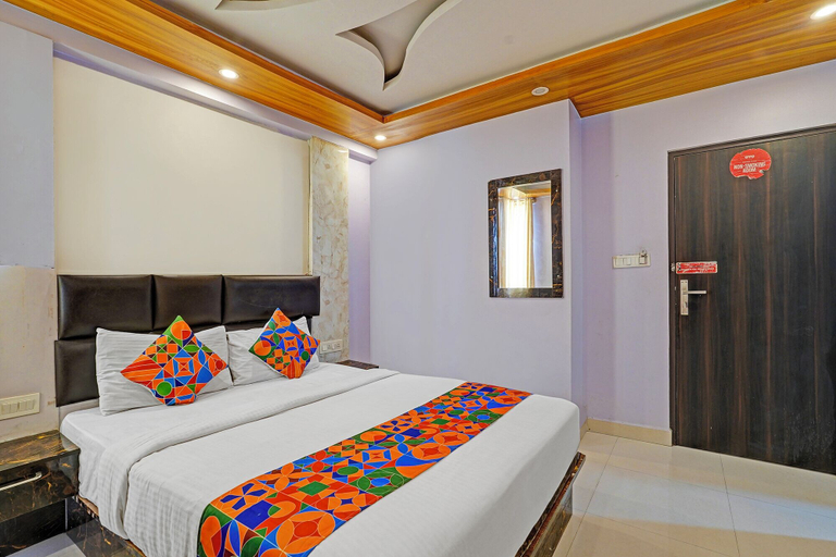Room 2, FabExpress Mount City Park, Bangalore