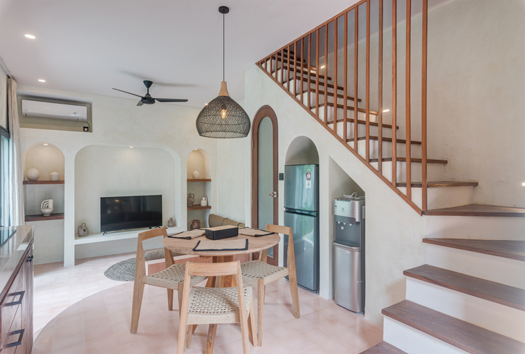 Others 3, Villa Lelys, Badung