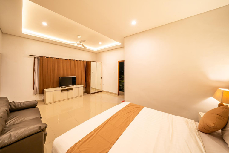 bedroom 12