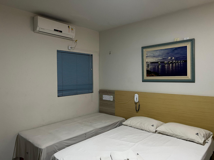 Bedroom 2, Kris Hotel, Petrolina