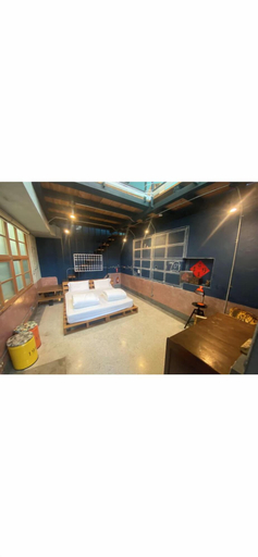 Room 5, Luck 17, Tainan