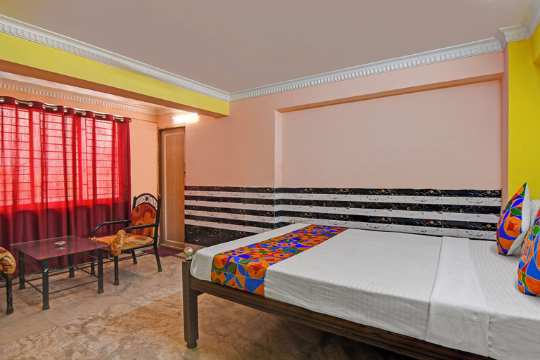 Room 4, Fabhotel Relyef Inn, North 24 Parganas
