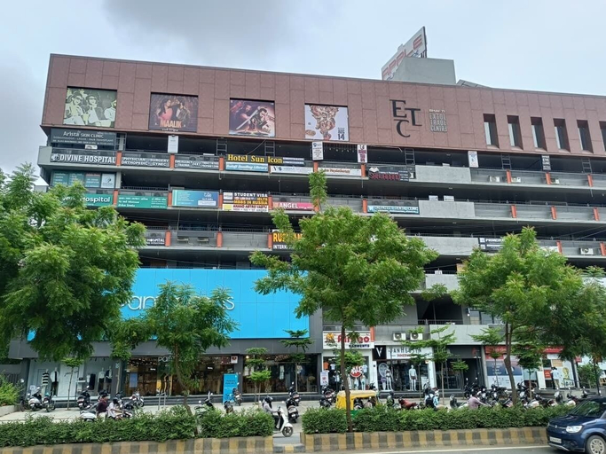 Primary image
